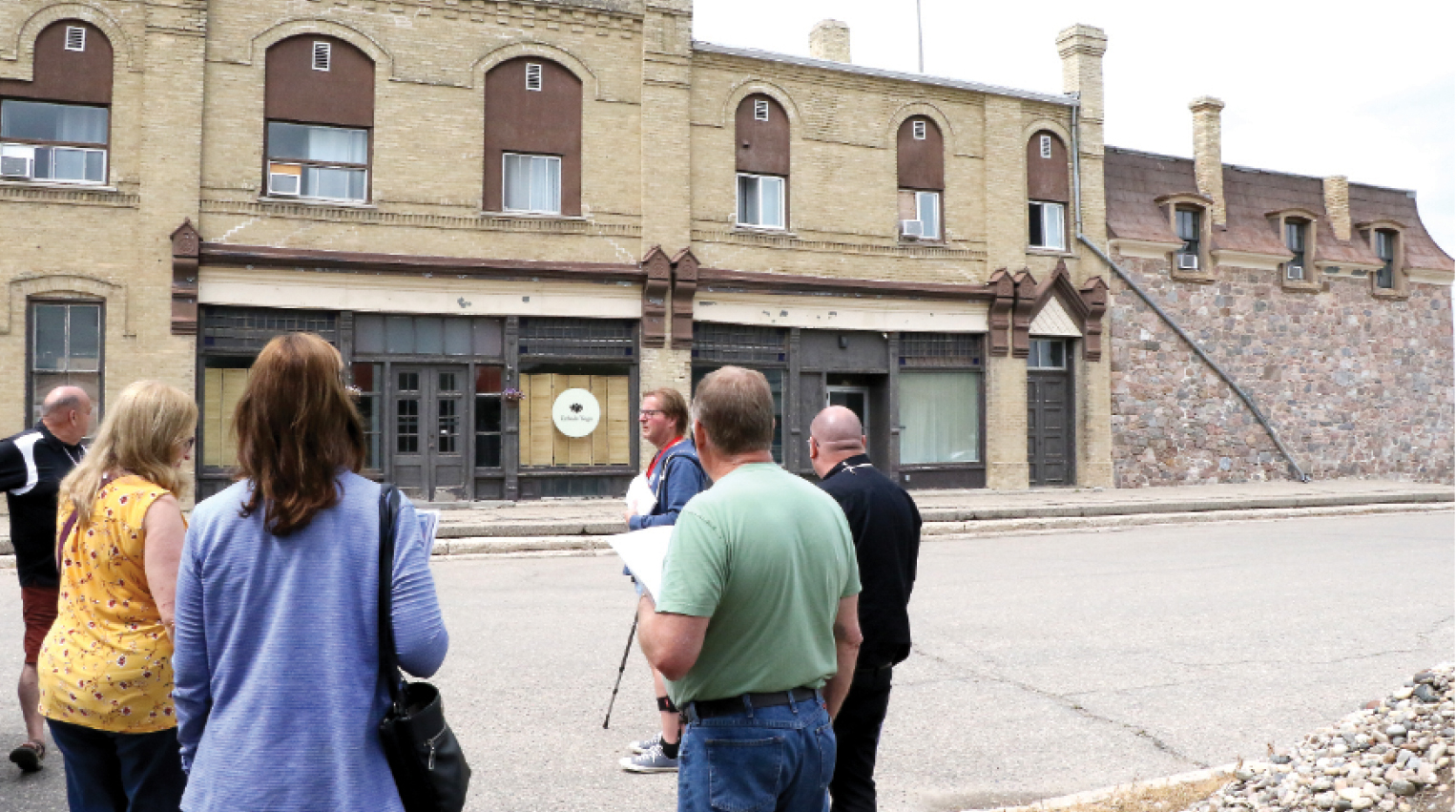 Communities in Bloom judges during their visit to Moosomin last year. 