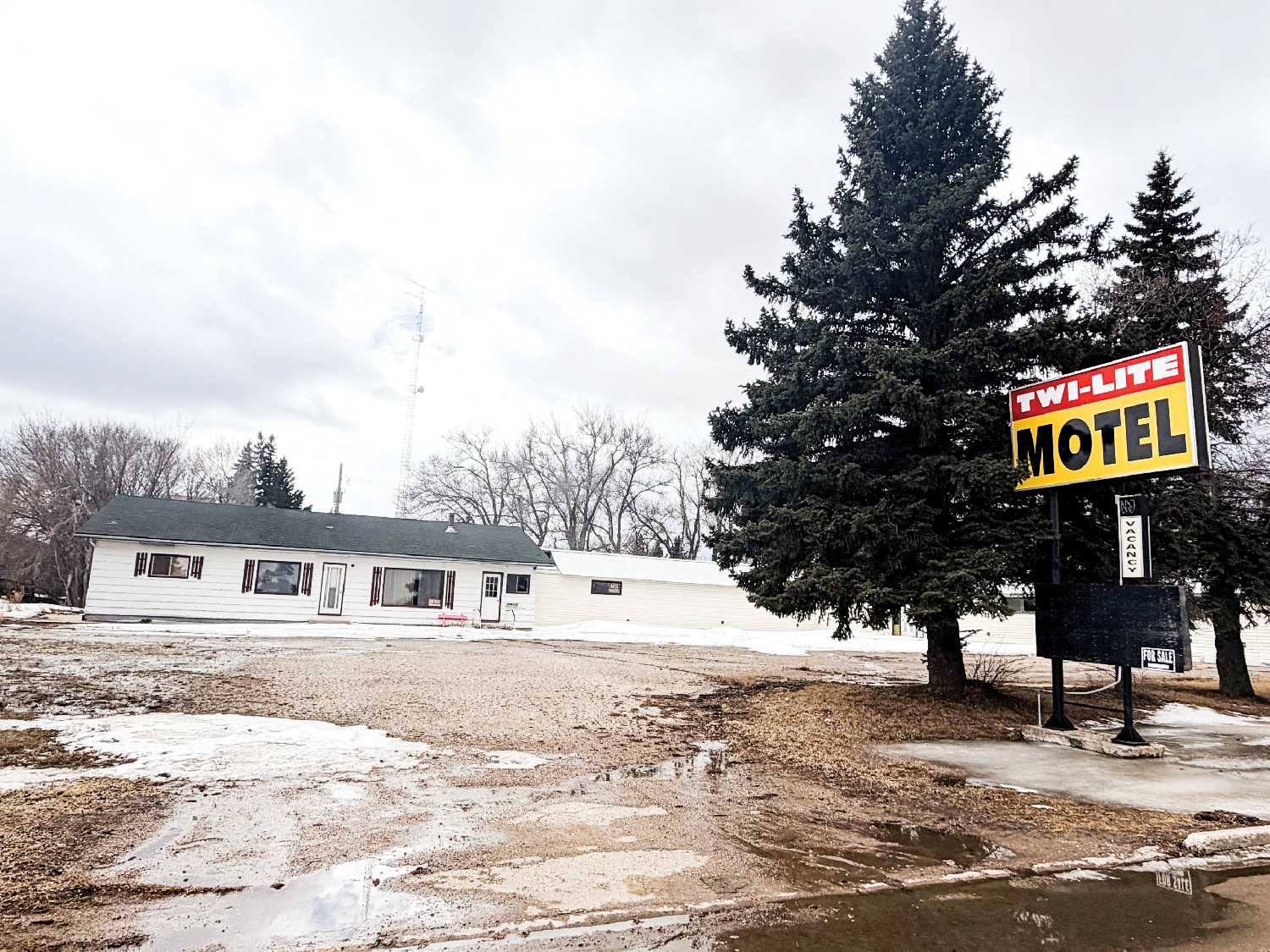 The Twi-Lite Motel on Park Ave.