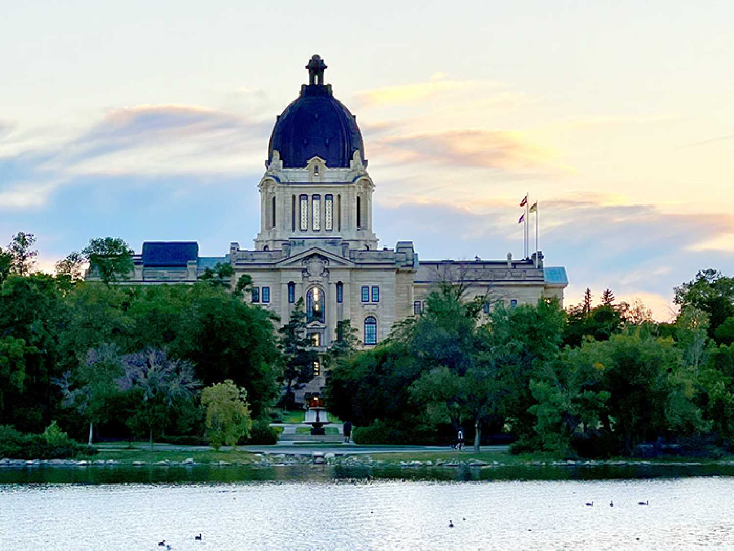 A photo of the Saskatchewan Legislative Building in Regina taken by Kevin Weedmark.