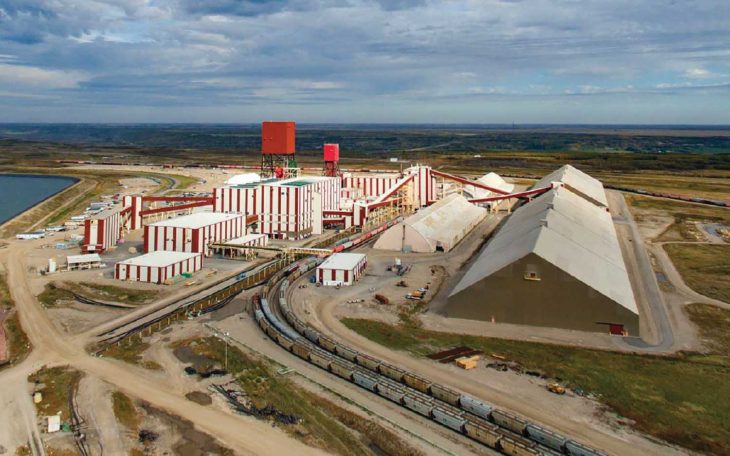Work is ramping up at Nutrien Rocanville, with contractors on site working on major refurbishing projects and a new self-generation project set to peak for this year at 900-1,000 from September 19 to October 31. 