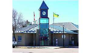 Council sits down with new EDO