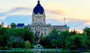 Saskatchewan forecast surplus, continues debt reduction at Q1
